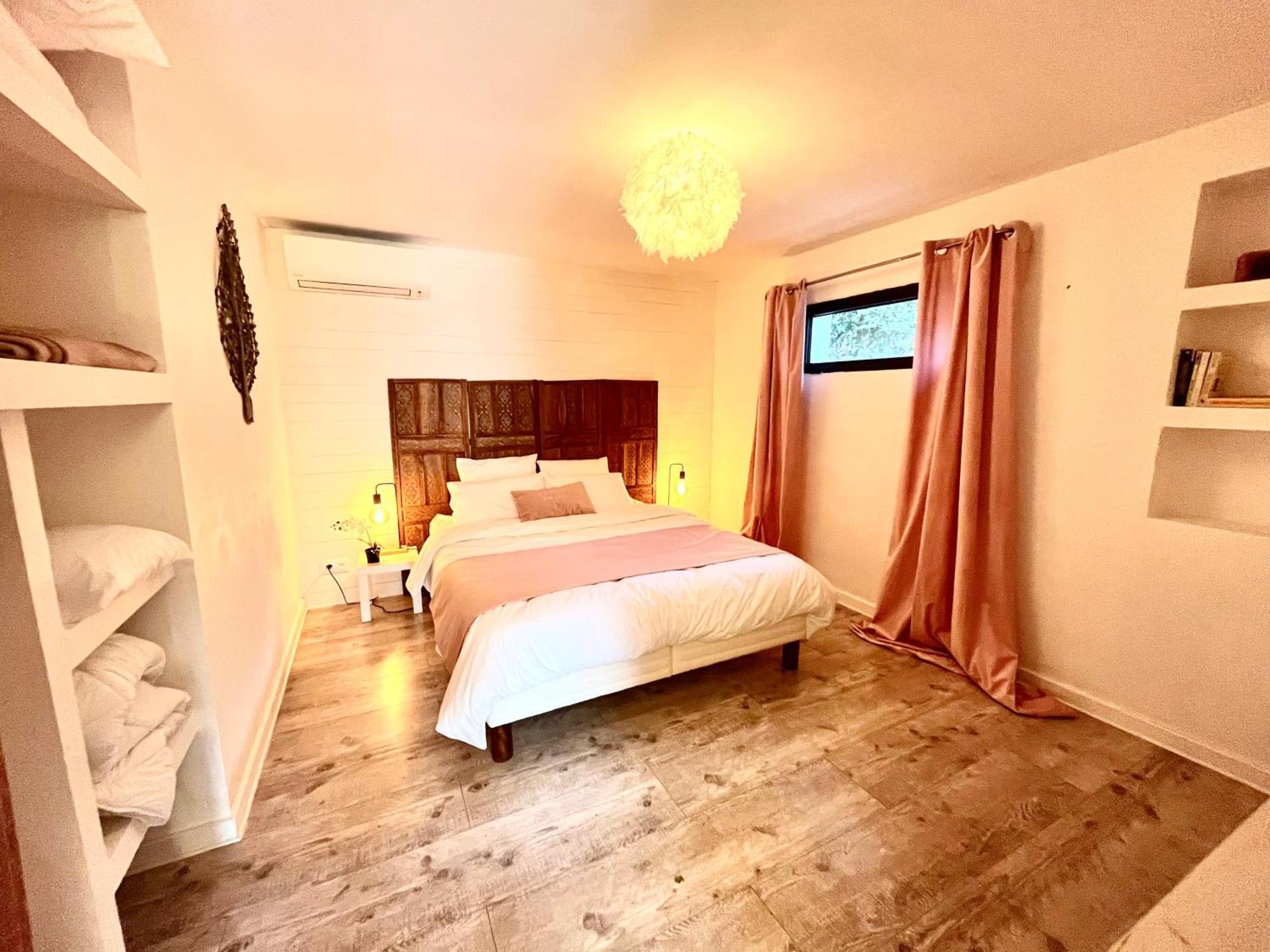 Hotel Domaine Colibri En Provence Pujaut Esterno foto