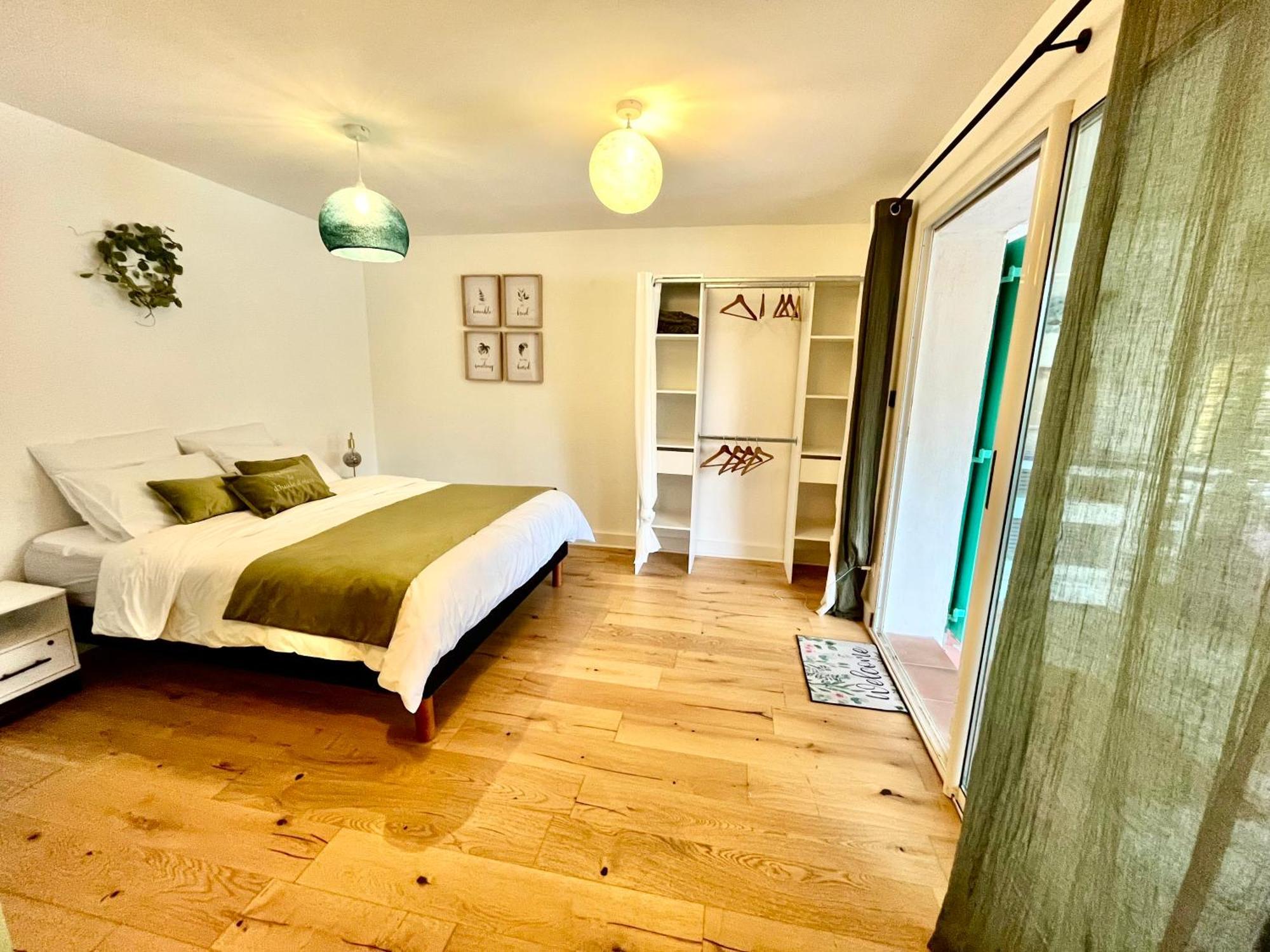 Hotel Domaine Colibri En Provence Pujaut Esterno foto