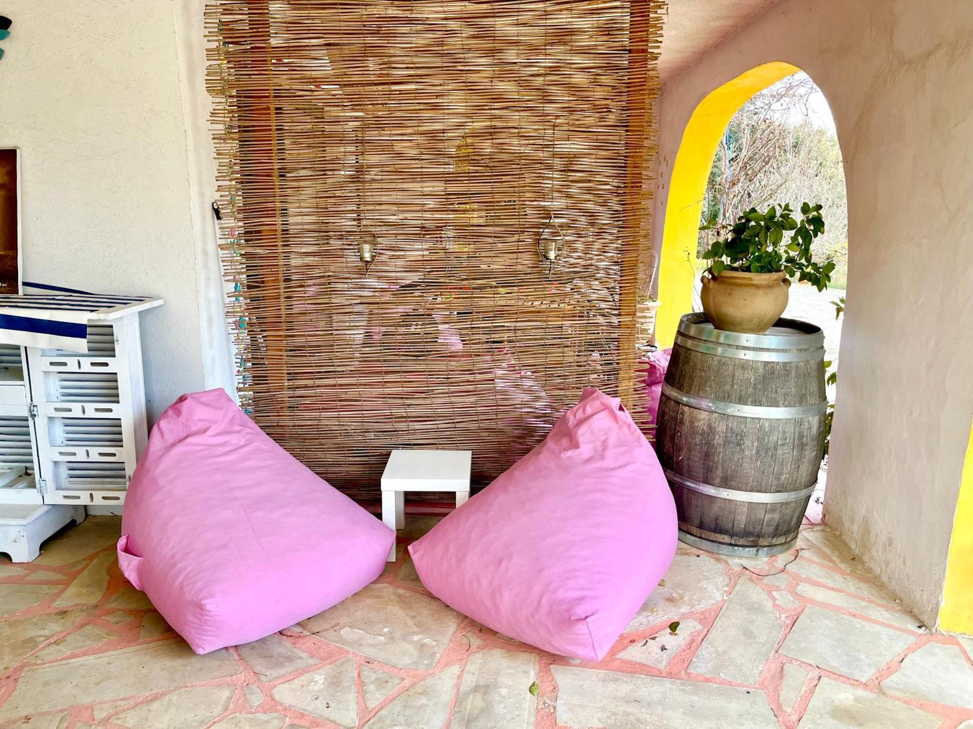Hotel Domaine Colibri En Provence Pujaut Esterno foto