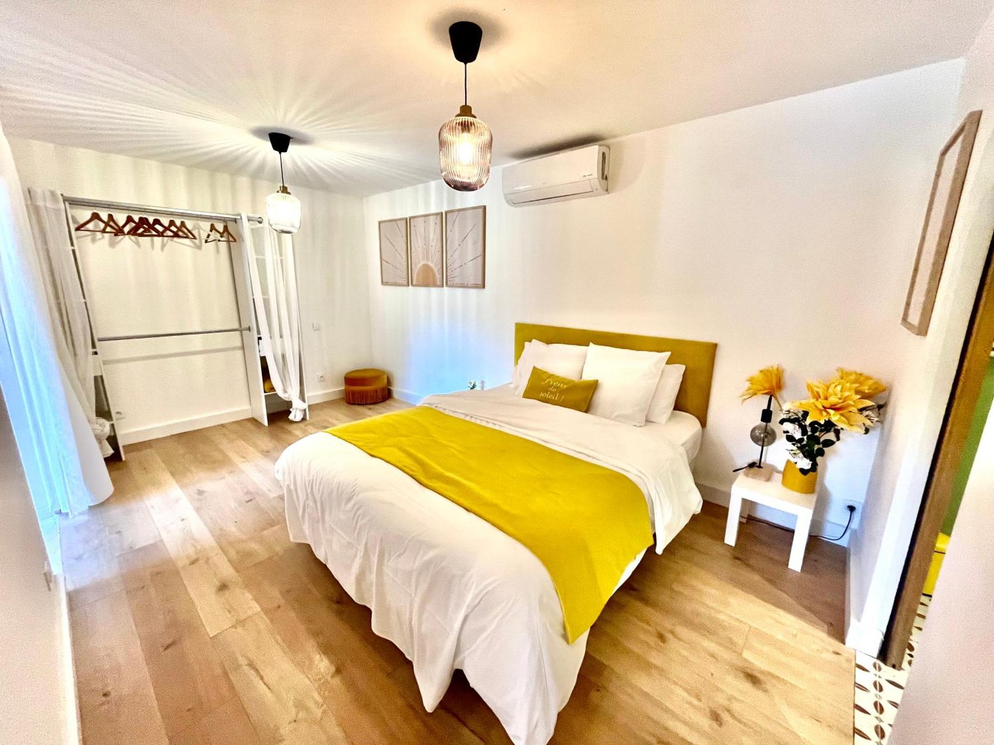 Hotel Domaine Colibri En Provence Pujaut Esterno foto