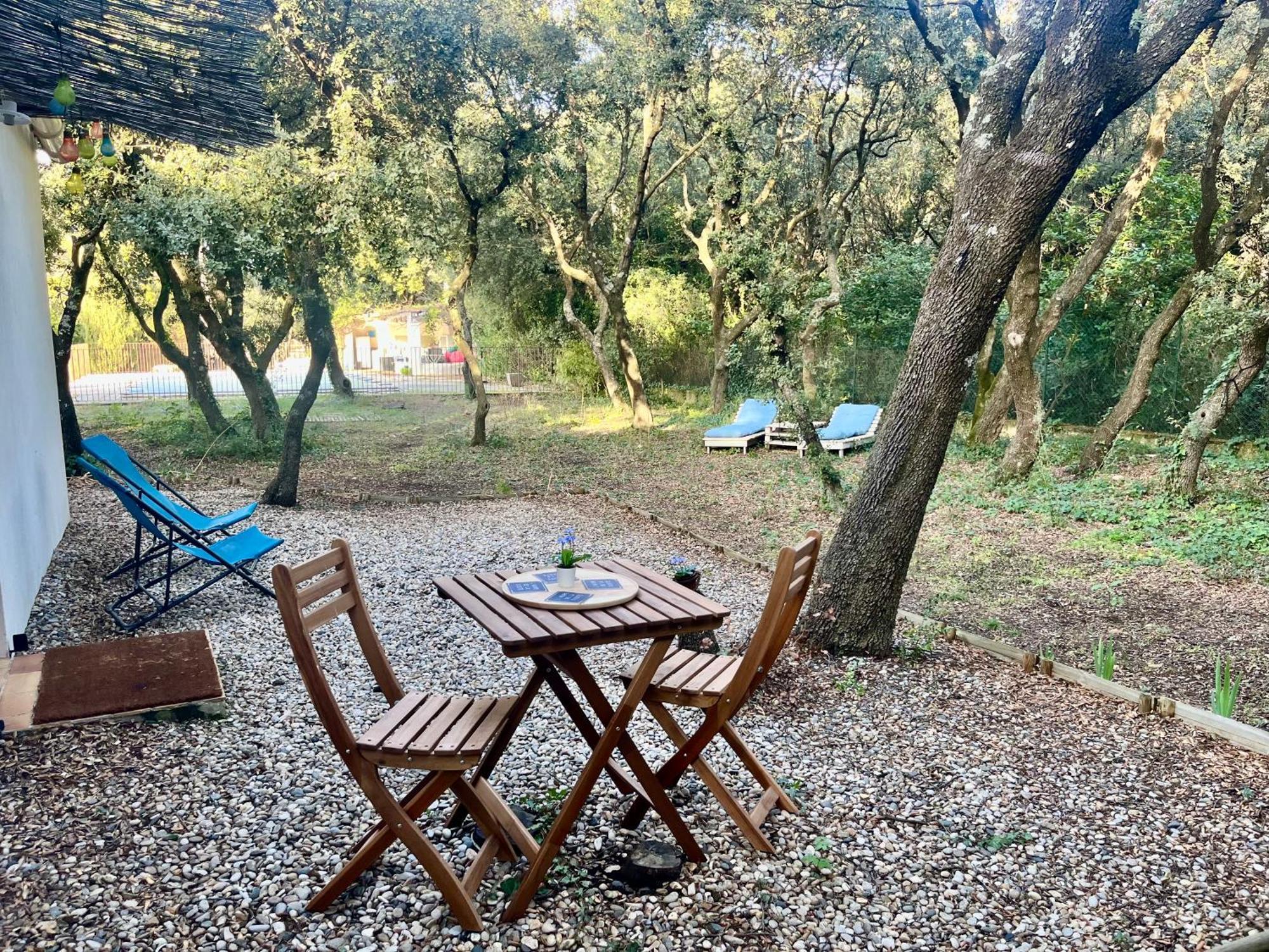 Hotel Domaine Colibri En Provence Pujaut Esterno foto